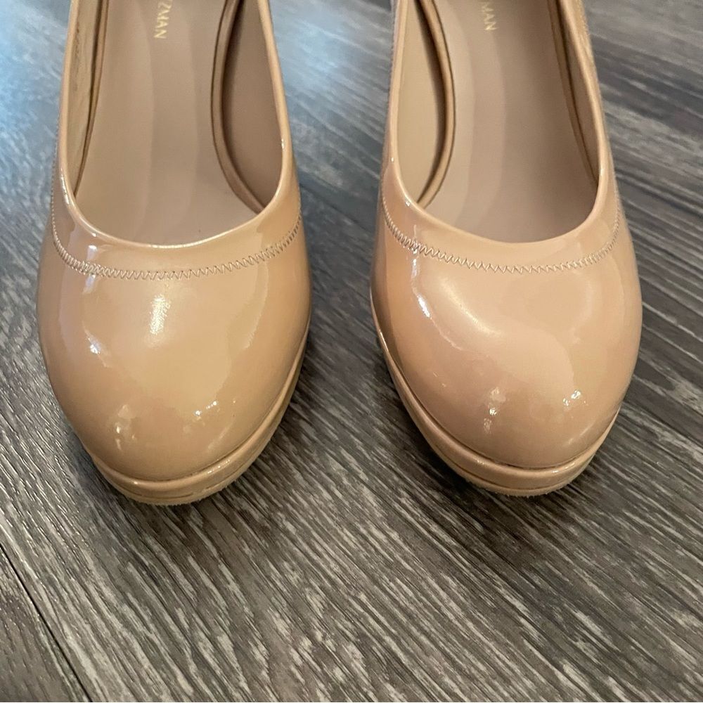 Stuartweitzman Rania Platform Pump In Adobe - image 5